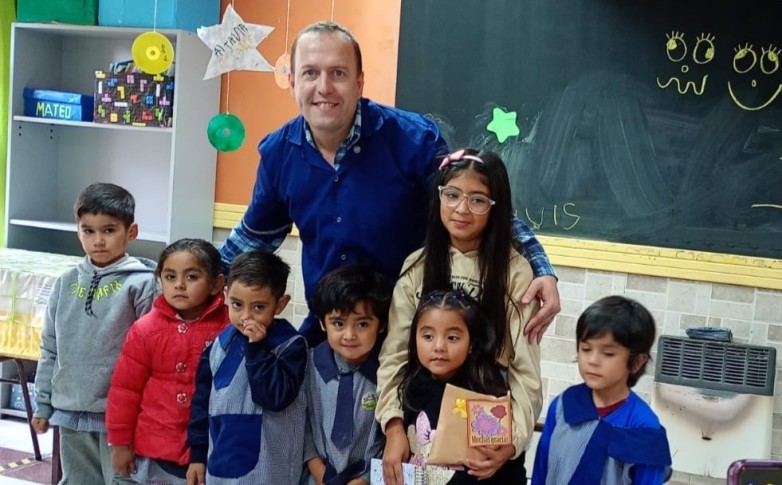 Docentes que rompen moldes: la vocación de ser maestro jardinero