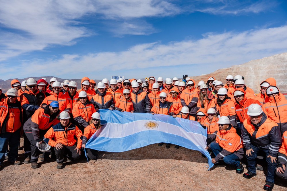 Existe una oportunidad de mejora donde todos los actores sociales mineros deben encontrar la posibilidad de trabajar juntos por un pais como argentina que debe seguir creciendo 